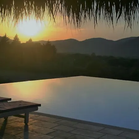 Kaya Peace 4 Bedroom فيلة Keciler